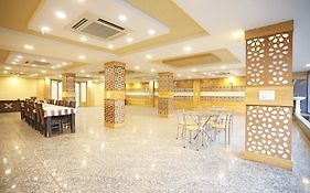 Hotel O Shanti Palace